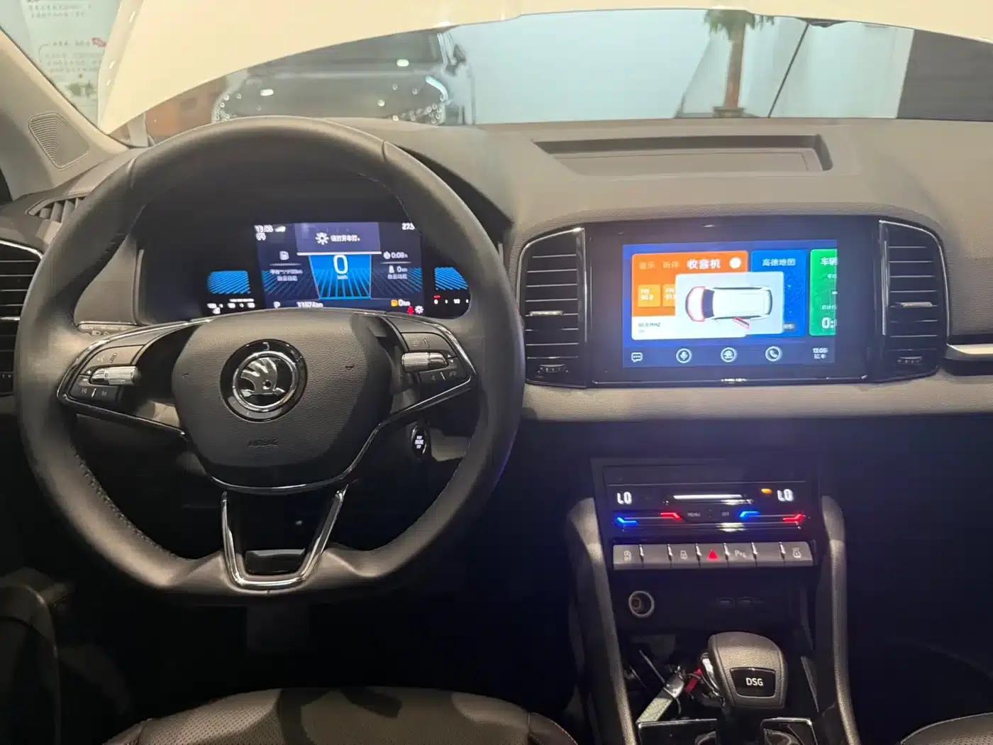 Karoq 2022 TSI280 Premium Edition — миниатюра 13