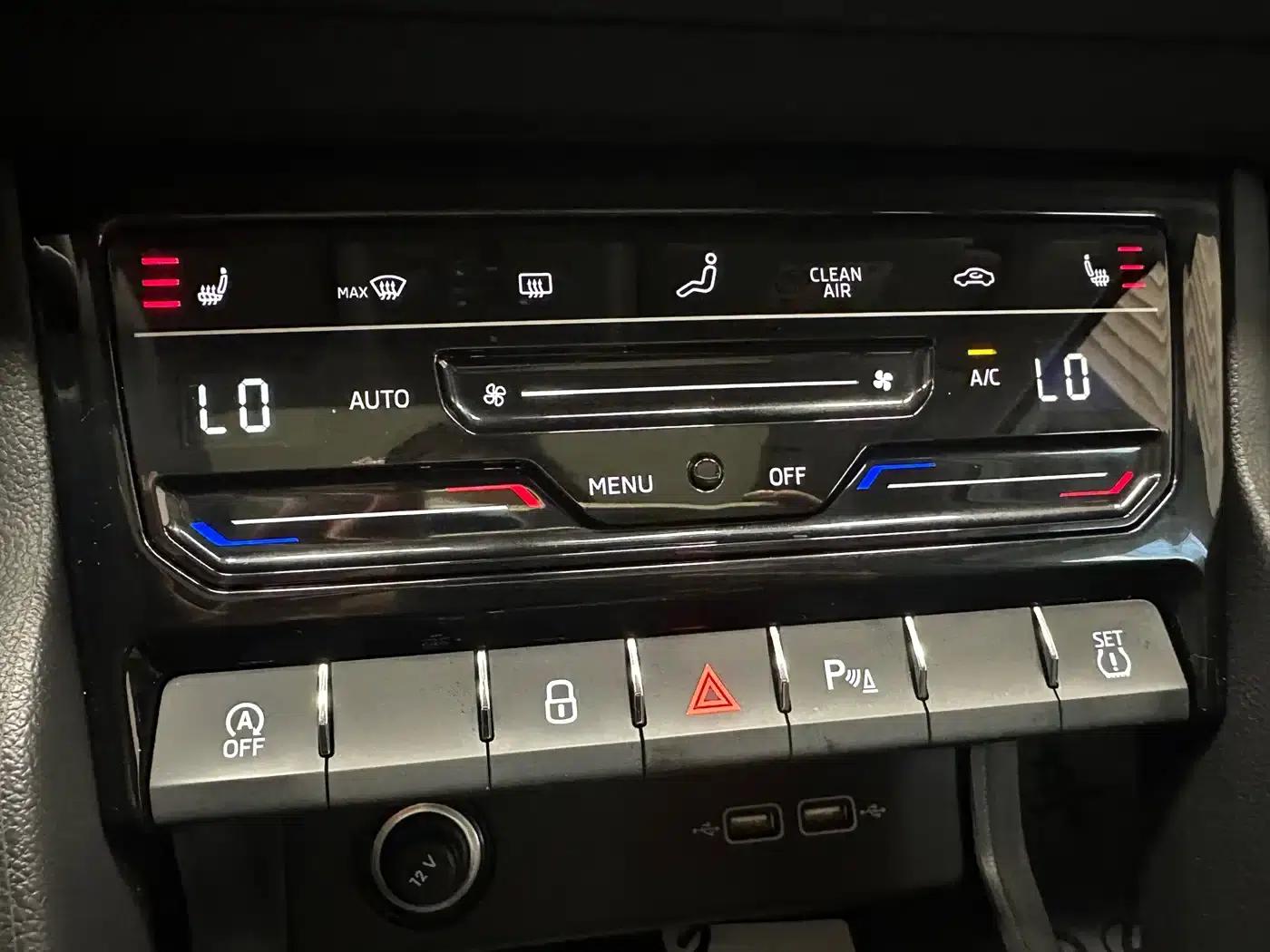 Karoq 2022 TSI280 Premium Edition — миниатюра 17