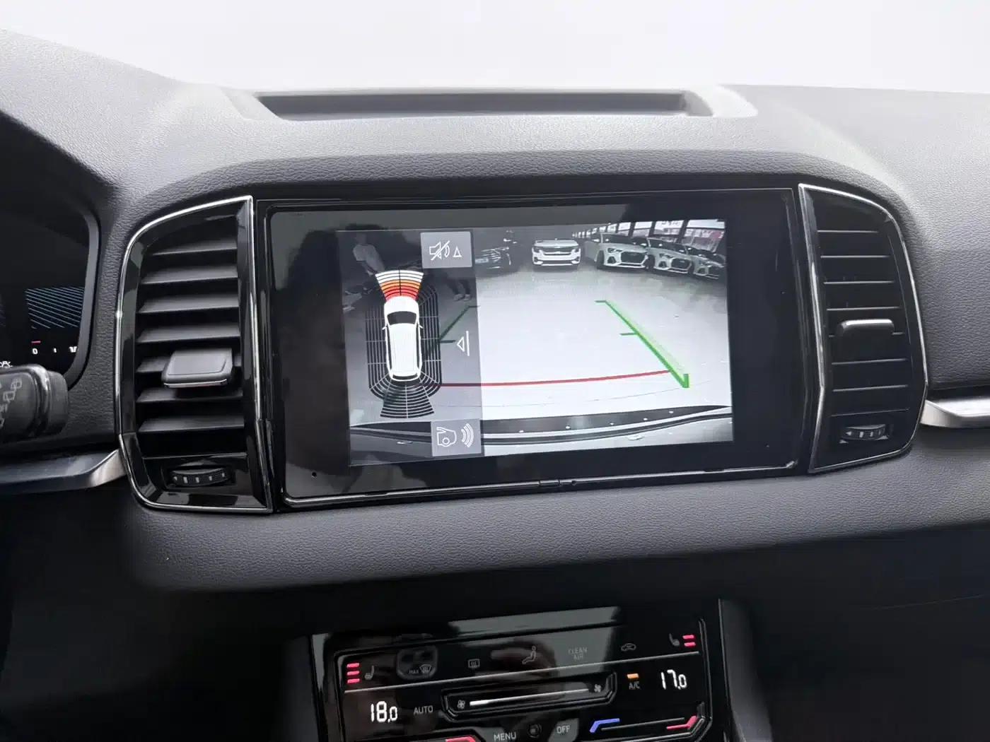 Karoq 2022 TSI280 Premium Edition — миниатюра 9