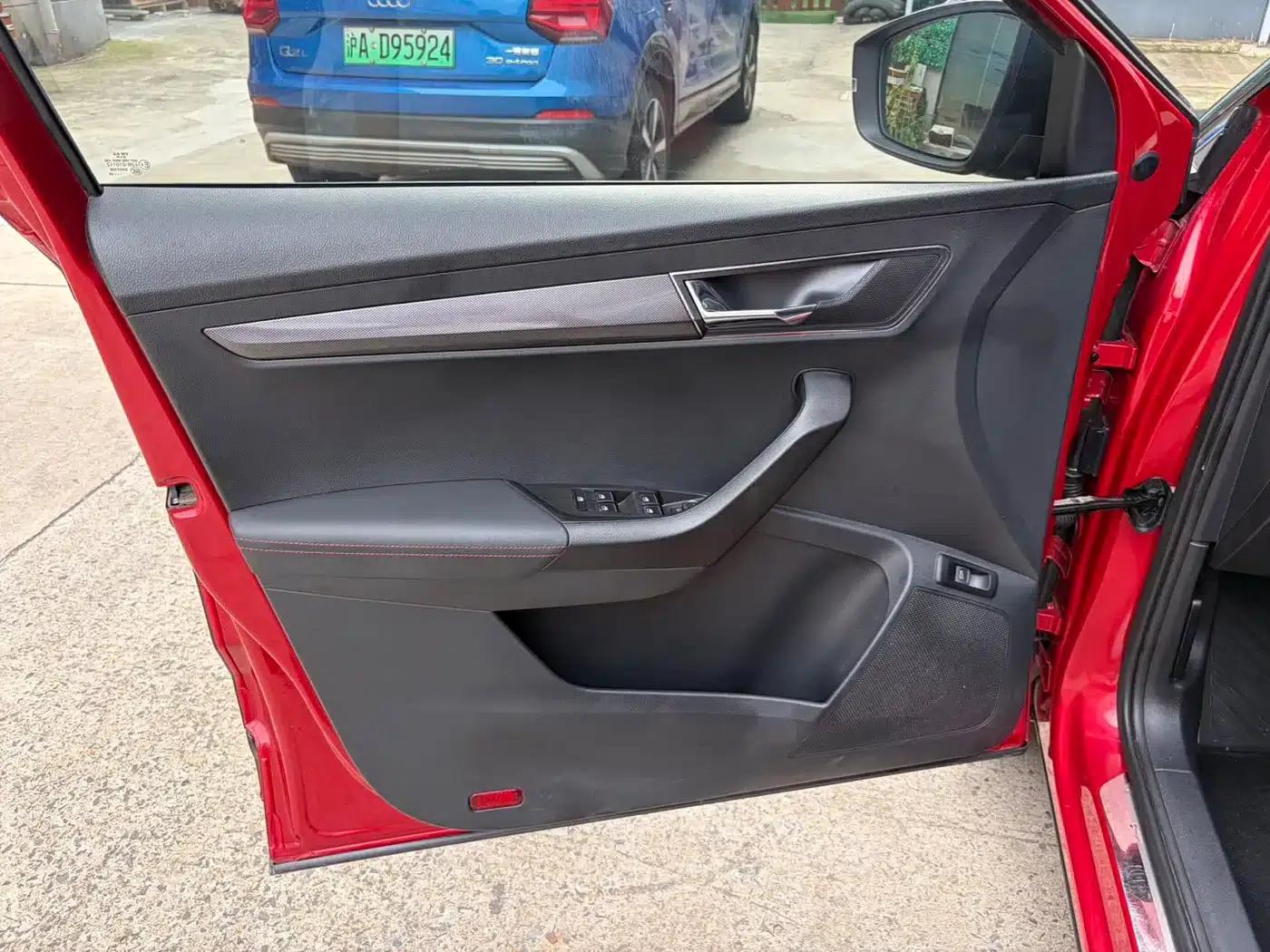 Karoq 2022 TSI280 Luxury Edition — миниатюра 16