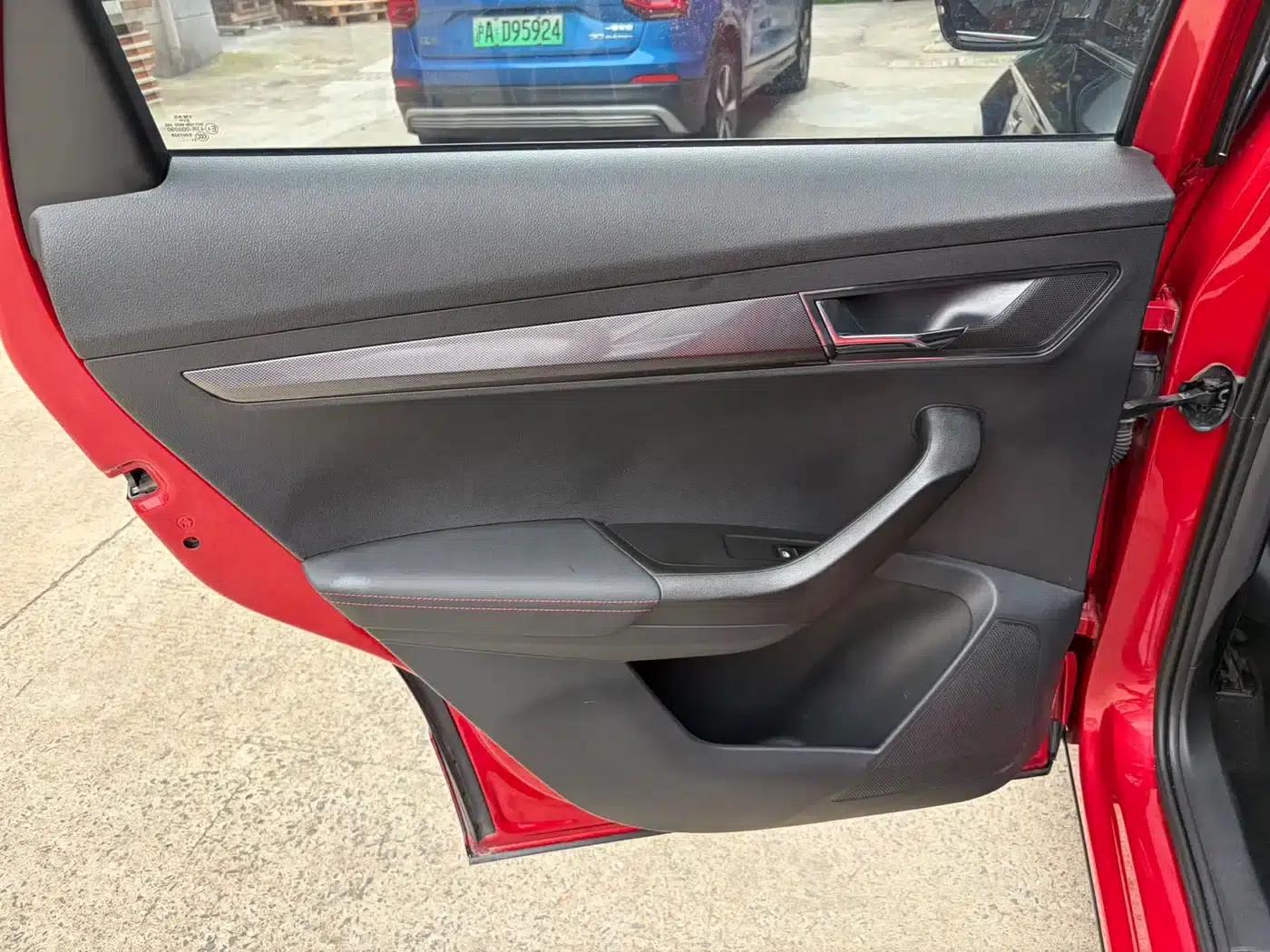 Karoq 2022 TSI280 Luxury Edition — миниатюра 17