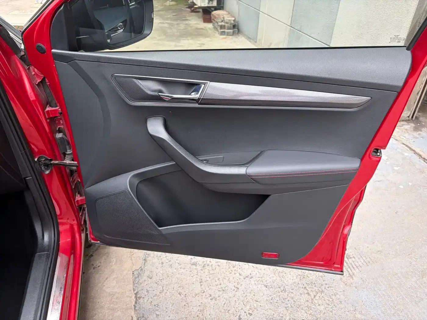 Karoq 2022 TSI280 Luxury Edition — миниатюра 19