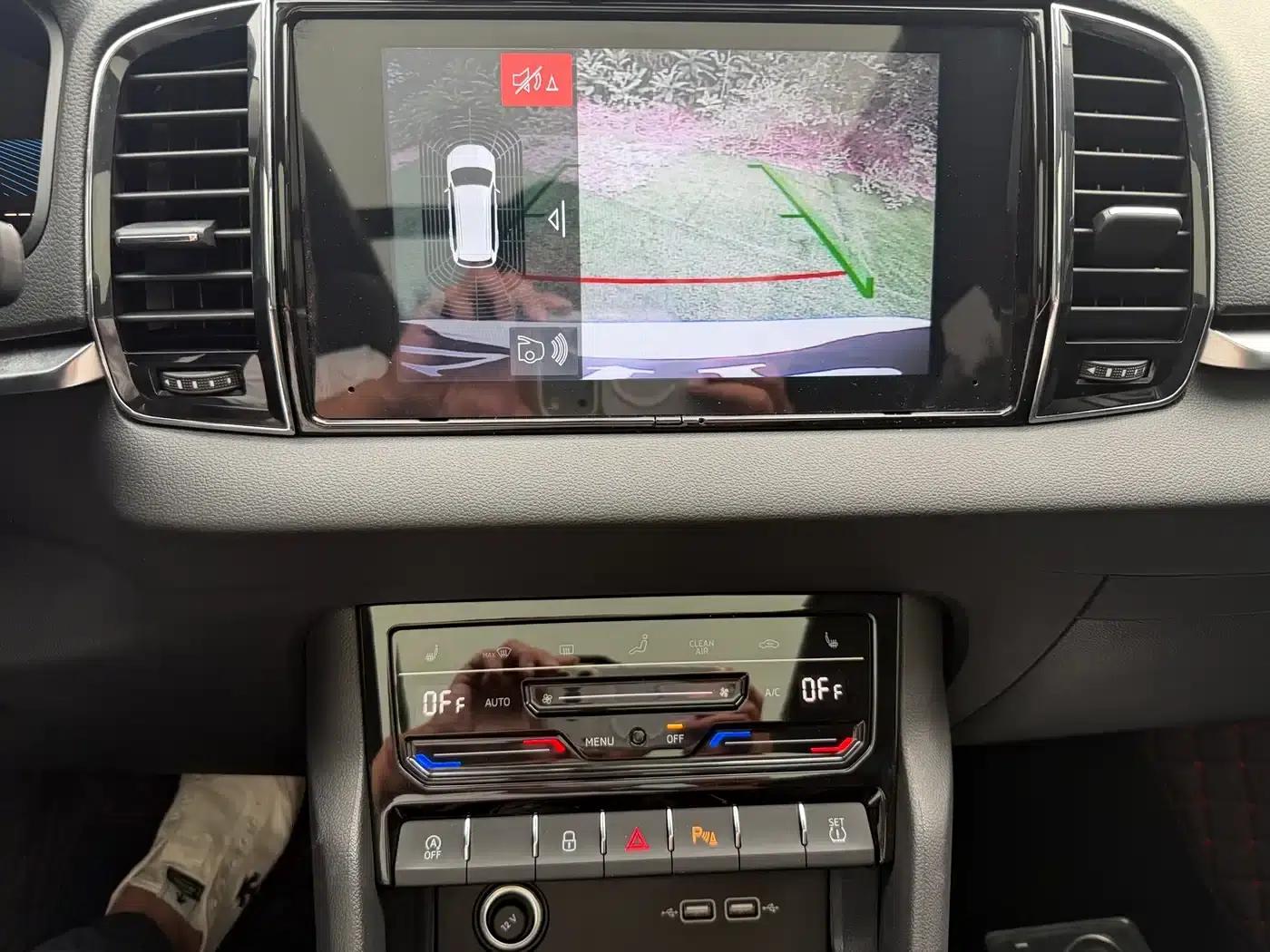 Karoq 2023 TSI280 Premium Edition — миниатюра 12