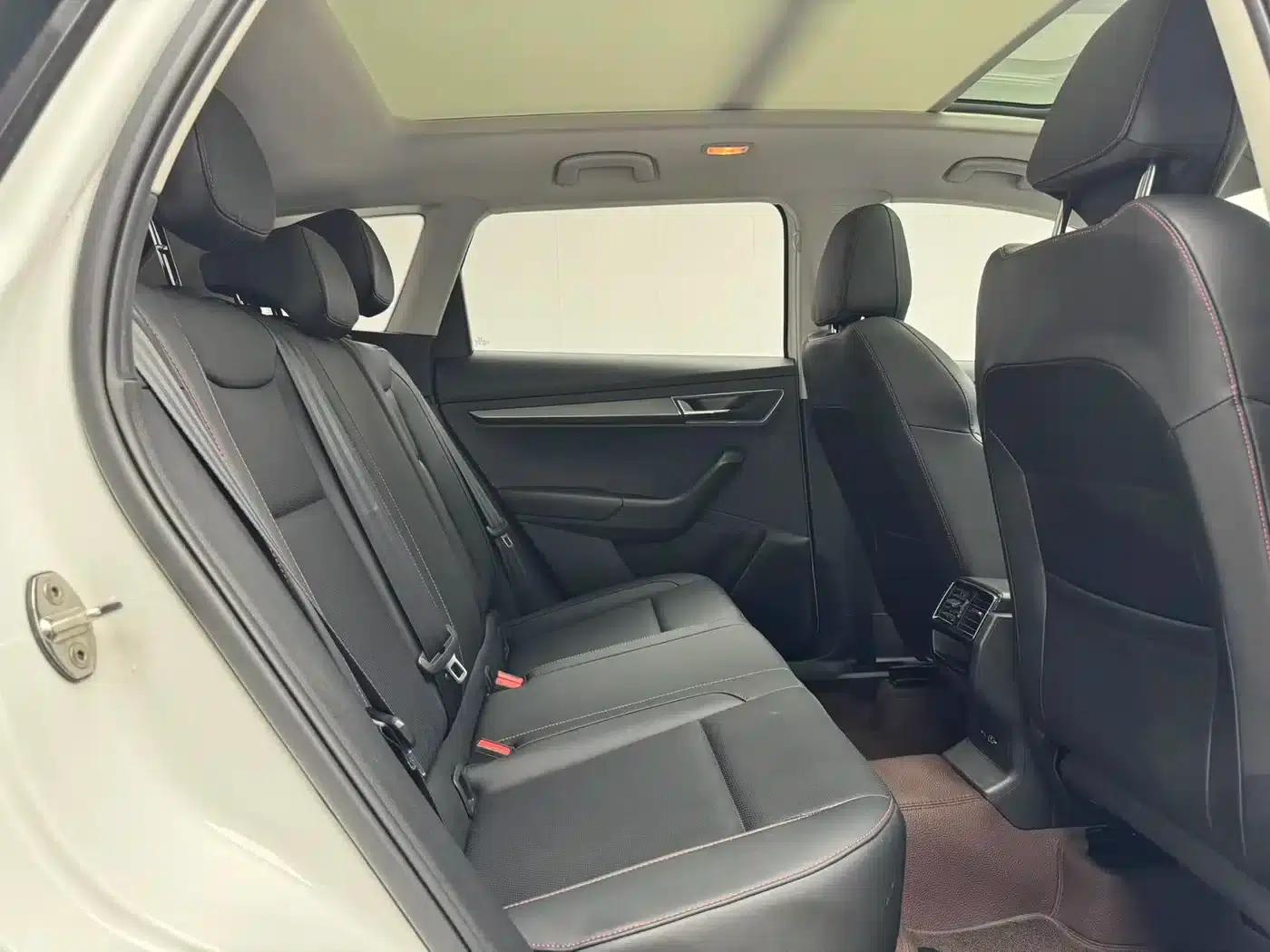 Karoq 2023 TSI280 Premium Edition — миниатюра 9