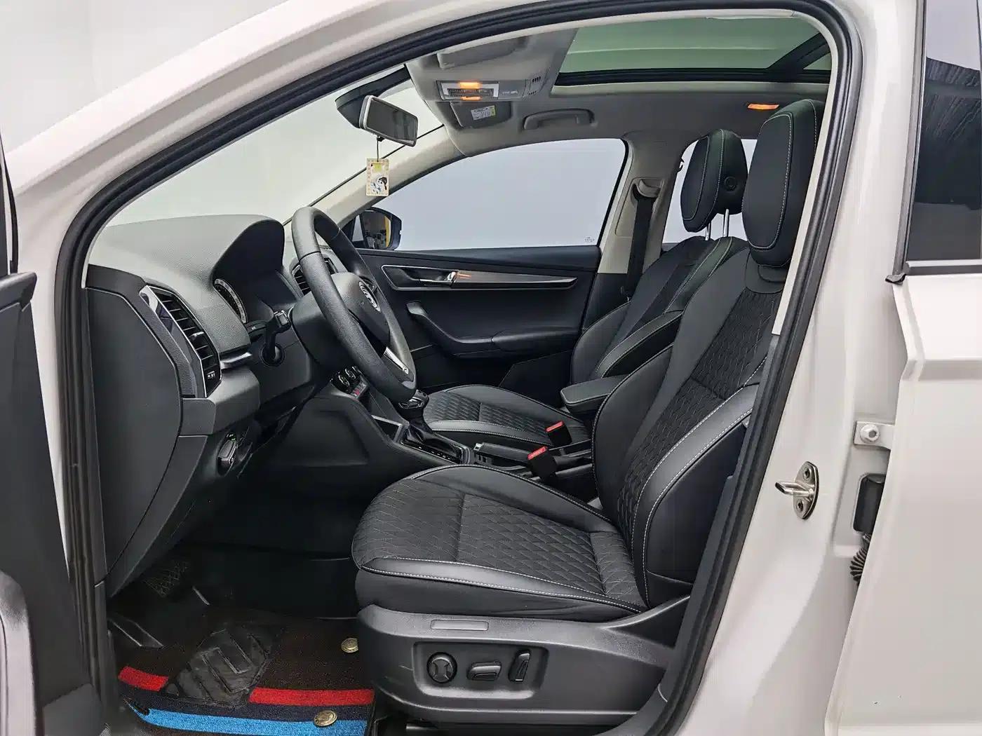 Karoq 2018 TSI280 Luxury Edition (National V Emission Standard) — миниатюра 8