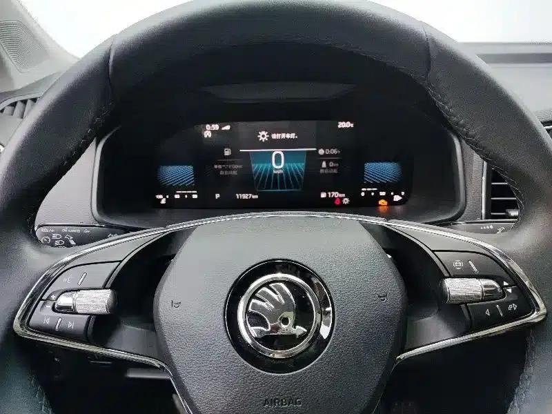 Karoq 2023 TSI280 Premium Edition — миниатюра 11