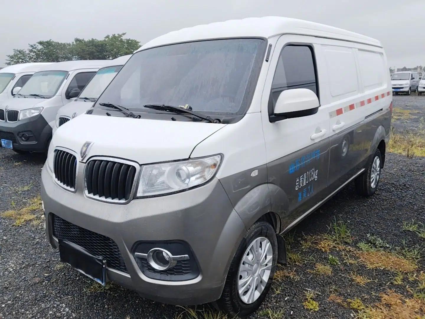 Jinbei Hiace X30 2023 1.5L Wealthy Van 2/5-Seater Non-Air-Conditioned Version SWC15M — миниатюра 1