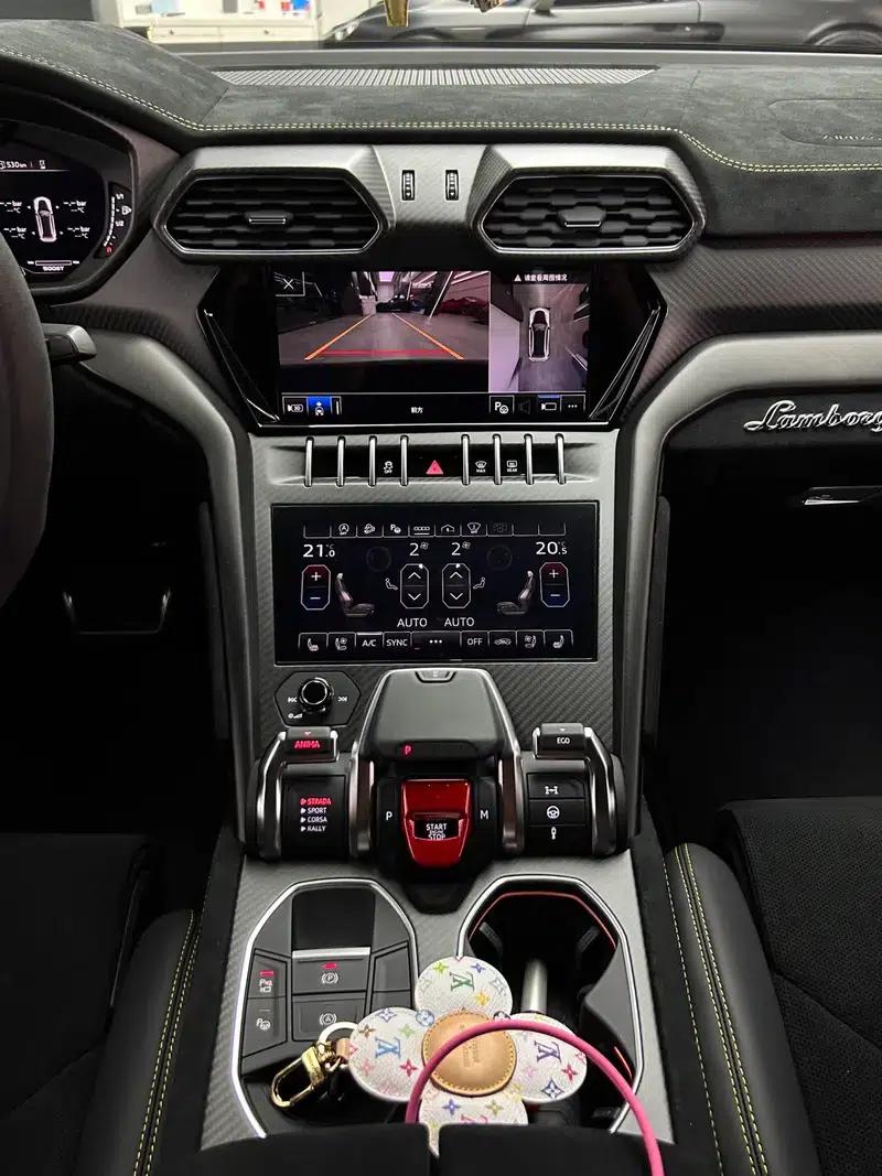 Urus 2022 4.0T V8 Performante — миниатюра 21