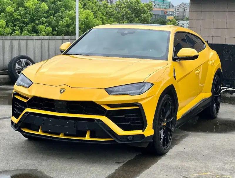 2018 Urus 4.0T V8 — миниатюра 1