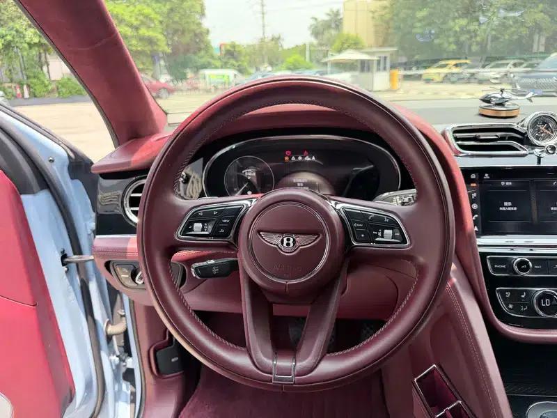 2021 Urus 4.0T V8 — миниатюра 11