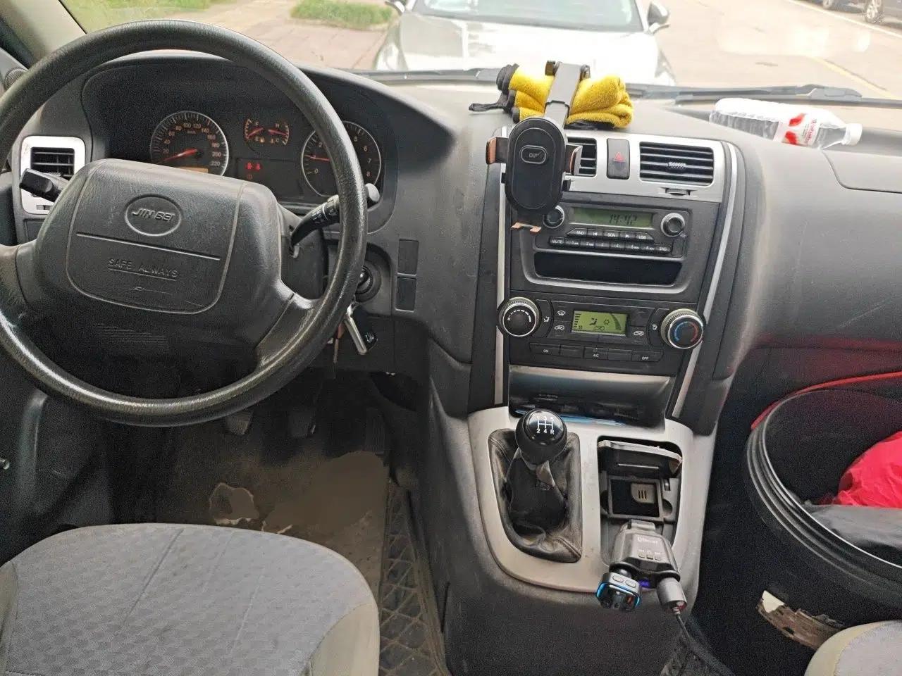 Jinbei Express 2020 2.0L China VI Standard Economy 6-Seater G6P-5 1TZS — миниатюра 9