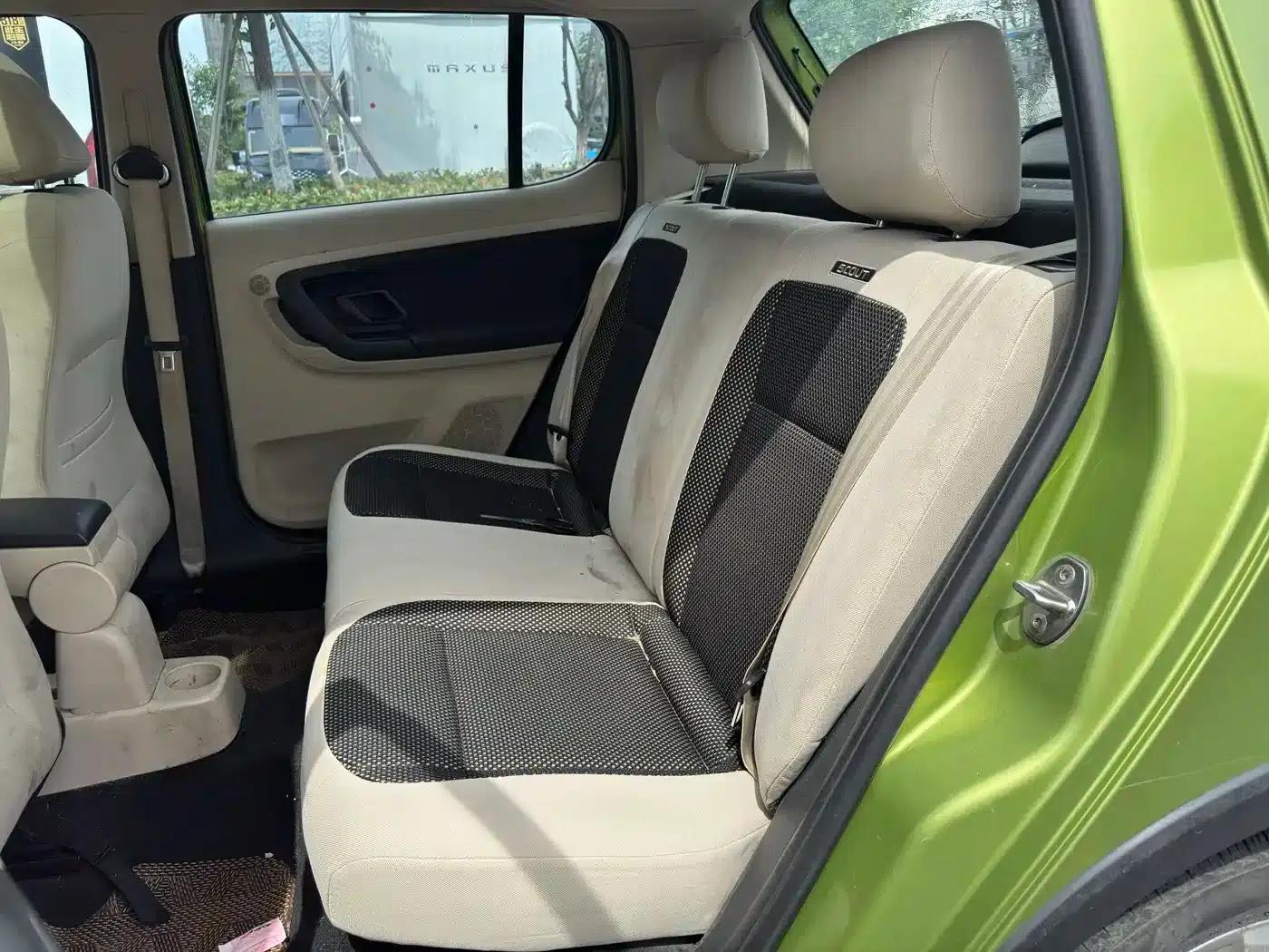 Fabia 2014 1.6L Scout — миниатюра 10