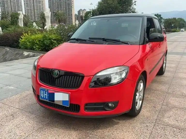 Fabia 2011 1.6L Automatic Black Edition — миниатюра 2