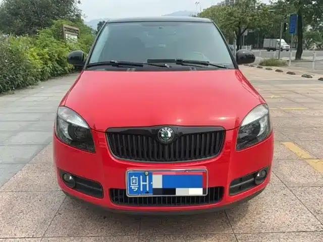 Fabia 2011 1.6L Automatic Black Edition