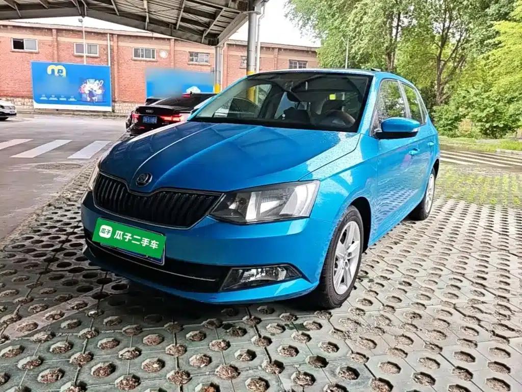Fabia 2015 1.4L Automatic Forward Edition — миниатюра 2