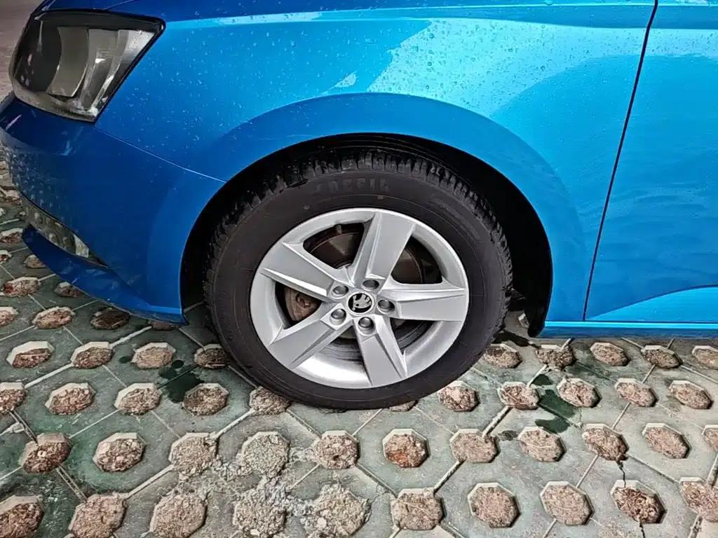 Fabia 2015 1.4L Automatic Forward Edition — миниатюра 23