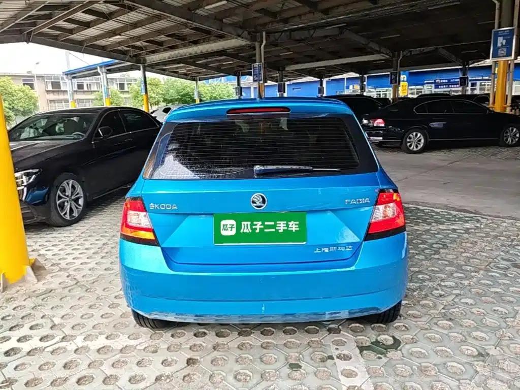 Fabia 2015 1.4L Automatic Forward Edition — миниатюра 6