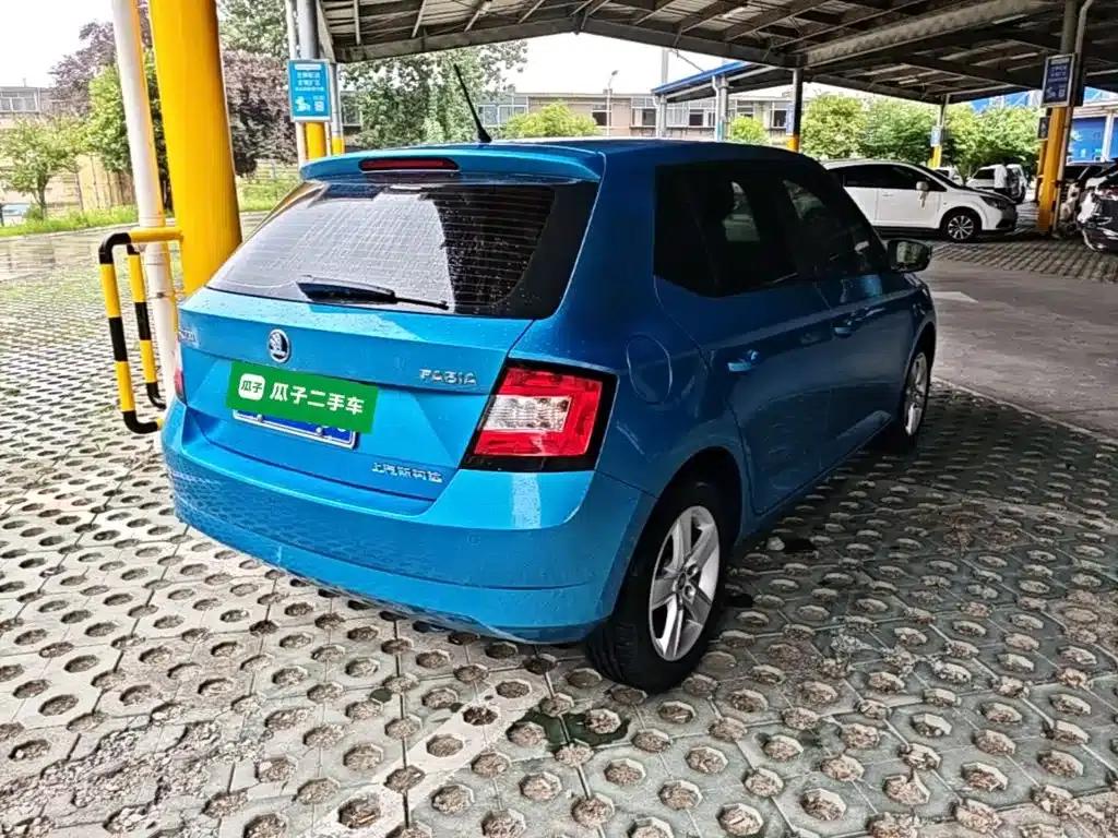 Fabia 2015 1.4L Automatic Forward Edition — миниатюра 7