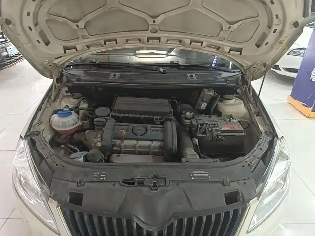 Fabia 2014 1.4L Manual Crystal Edition — миниатюра 20