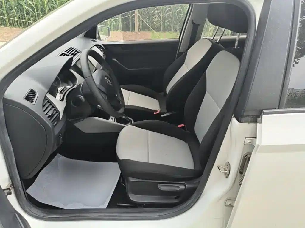 Fabia 2017 1.4L Automatic Enjoy Edition — миниатюра 15
