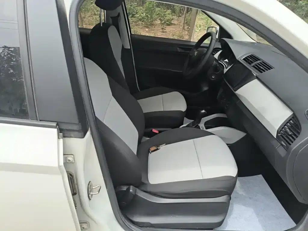 Fabia 2017 1.4L Automatic Enjoy Edition — миниатюра 25