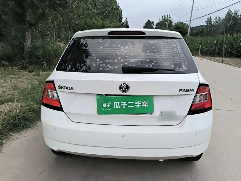 Fabia 2017 1.4L Automatic Enjoy Edition — миниатюра 6