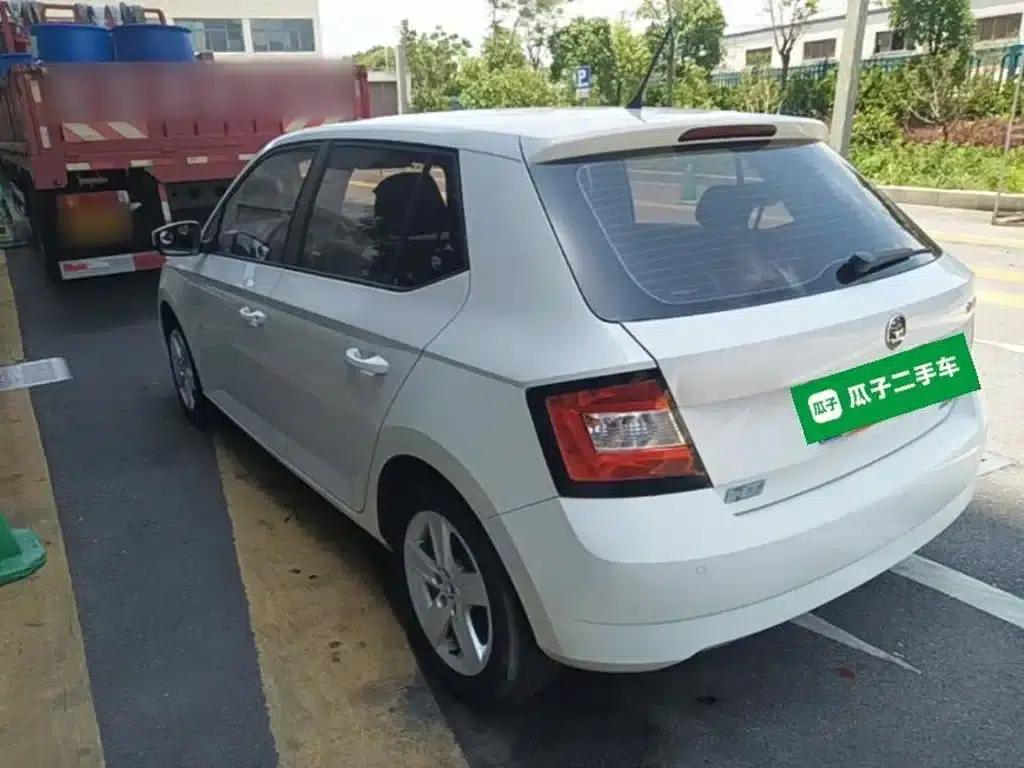 Fabia 2016 1.4L Automatic Enjoy Edition — миниатюра 5