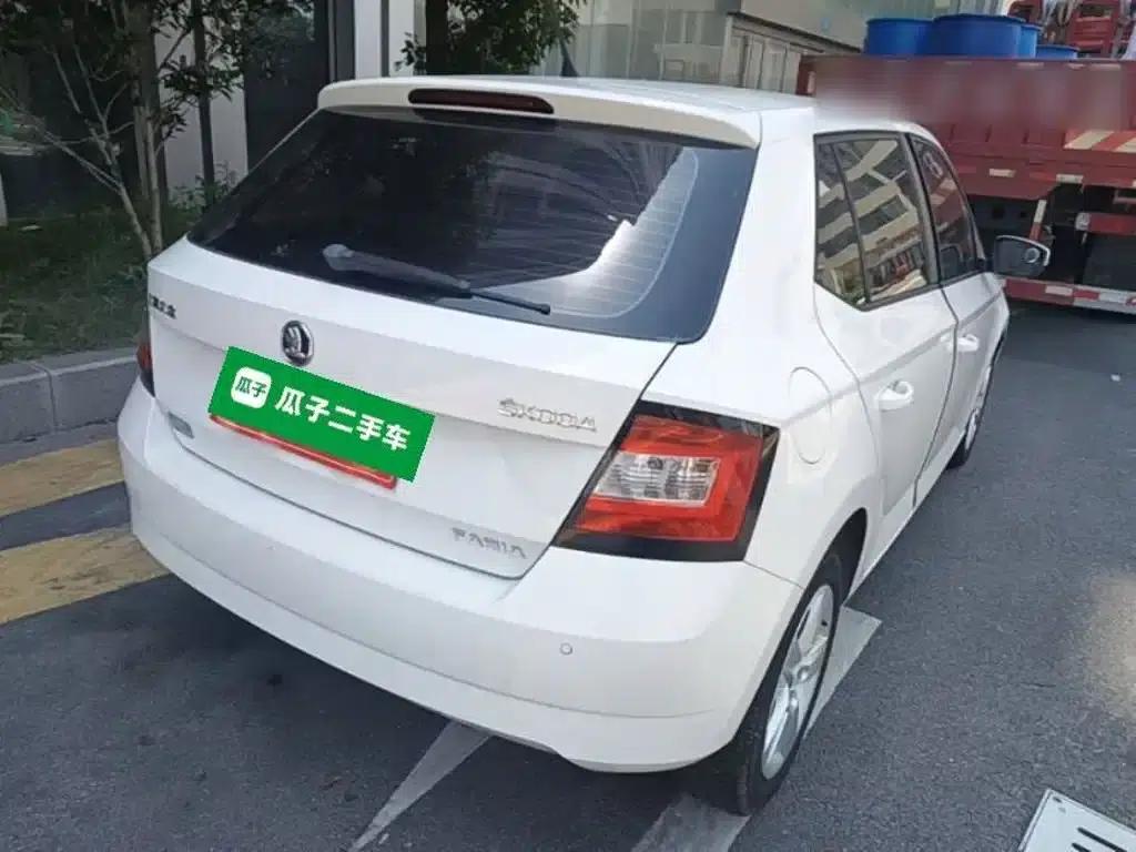 Fabia 2016 1.4L Automatic Enjoy Edition — миниатюра 7