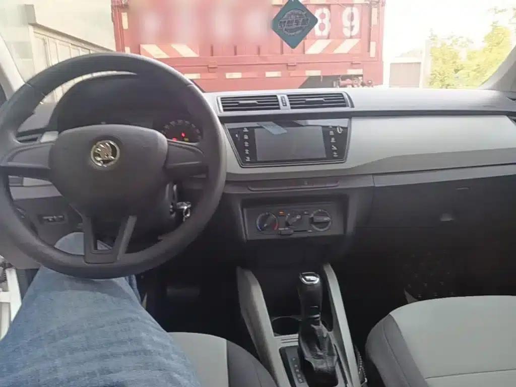 Fabia 2016 1.4L Automatic Enjoy Edition — миниатюра 10
