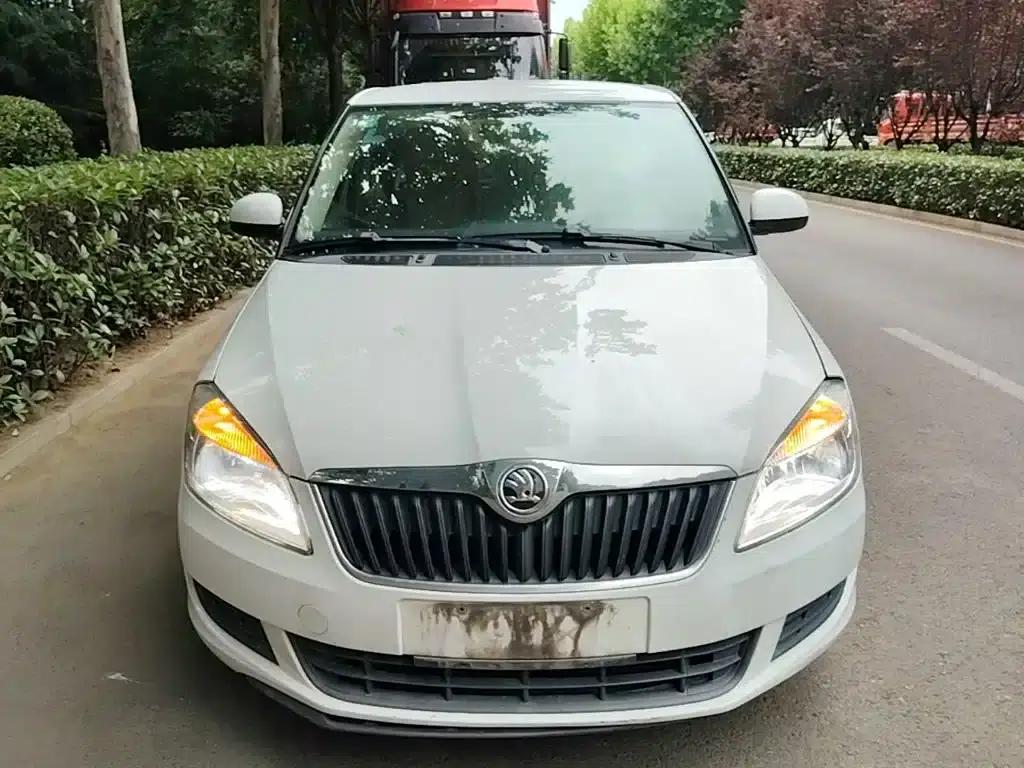 Fabia 2014 1.4L Automatic Crystal Edition — миниатюра 3
