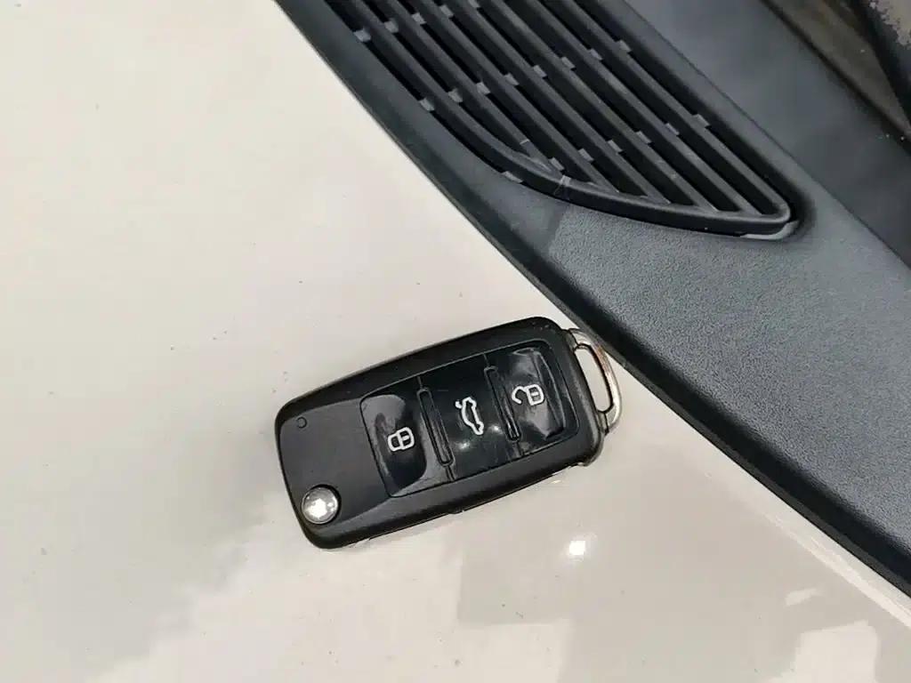 Fabia 2014 1.4L Automatic Crystal Edition — миниатюра 9