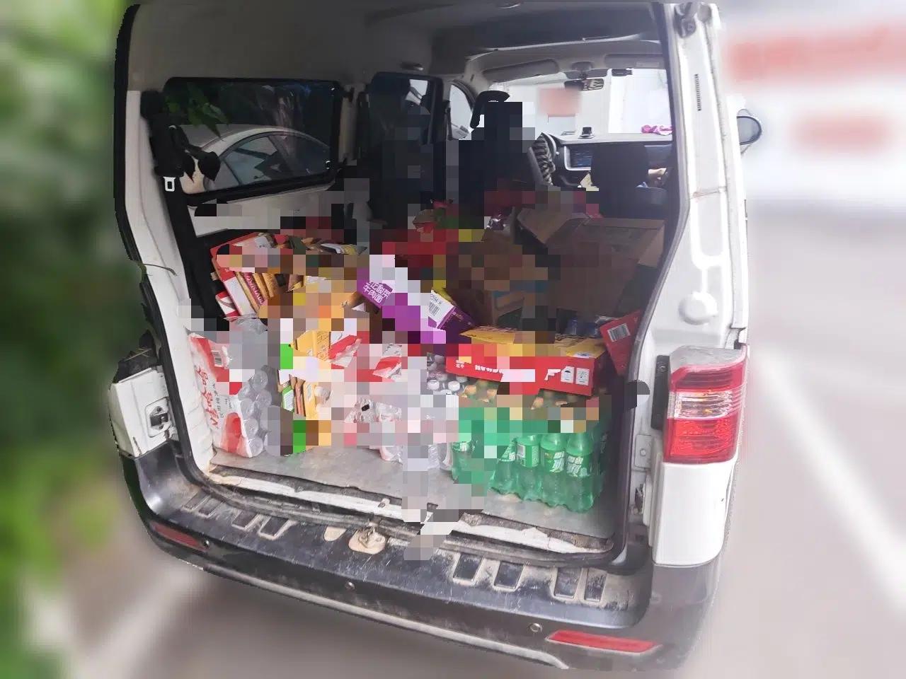 Jinbei Gold Hiace M Classic 2023 Panda Edition 1.5L Travel Lion Passenger Van 5/6/7 Seats — миниатюра 19
