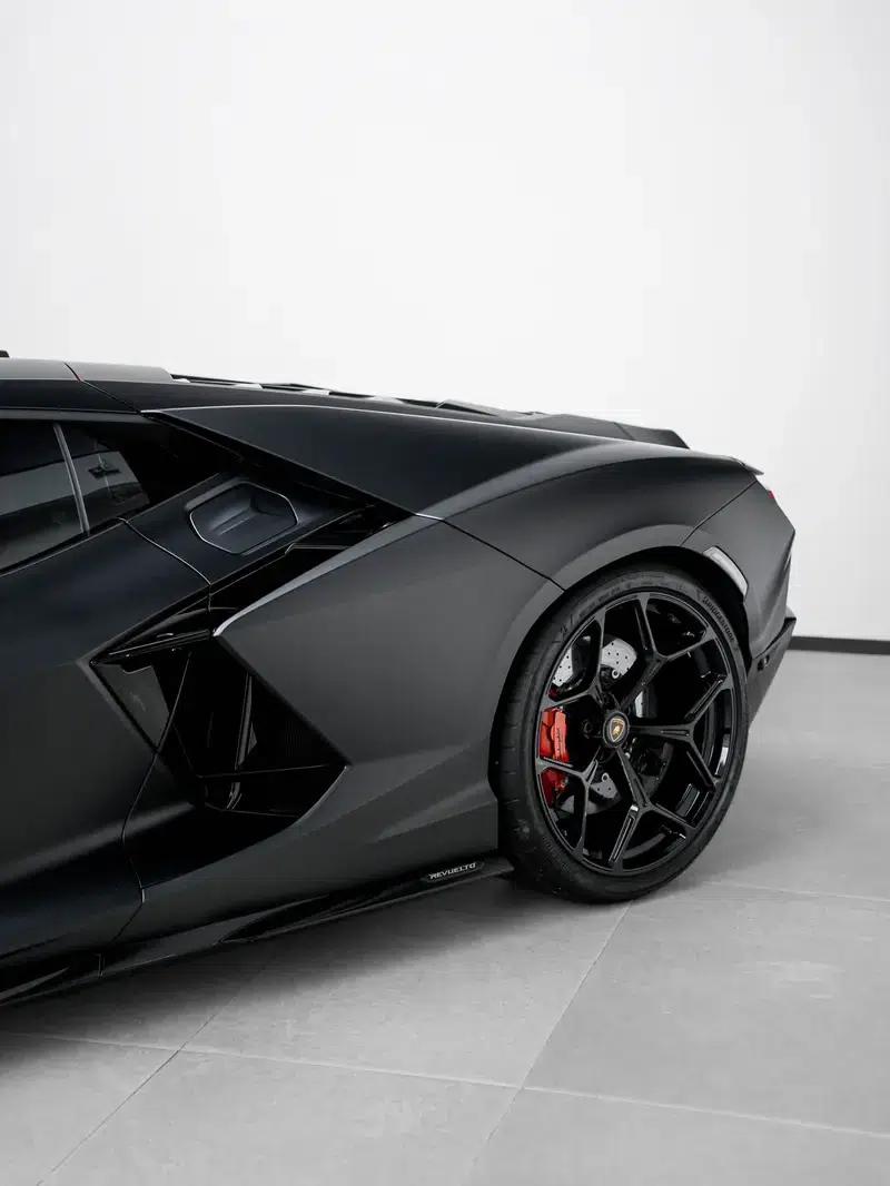 2023 Revuelto Standard Model — миниатюра 12