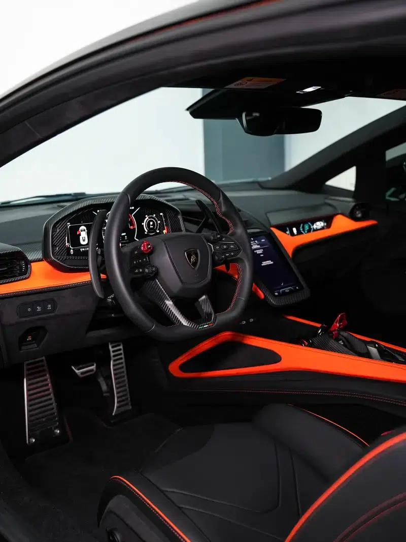 2023 Revuelto Standard Model — миниатюра 8
