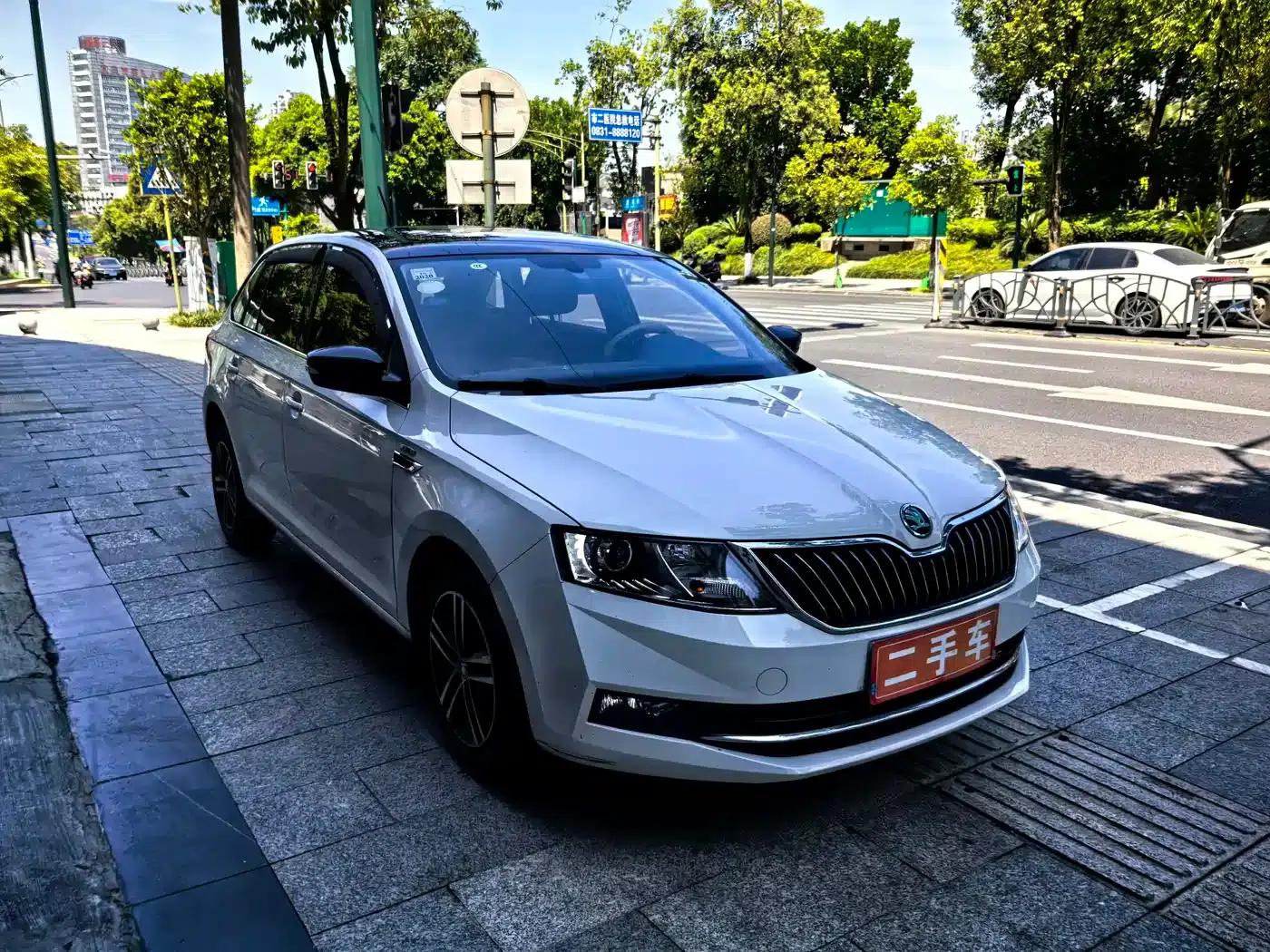 Rapid 2018 1.6L Automatic Sport Edition — миниатюра 3