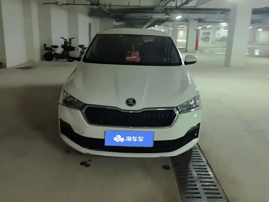 Rapid 2020 1.5L Automatic Standard Edition — миниатюра 2