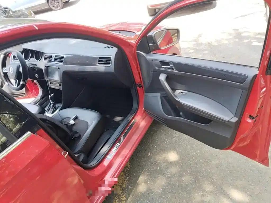 Rapid 2018 1.6L Automatic Sport Edition — миниатюра 11