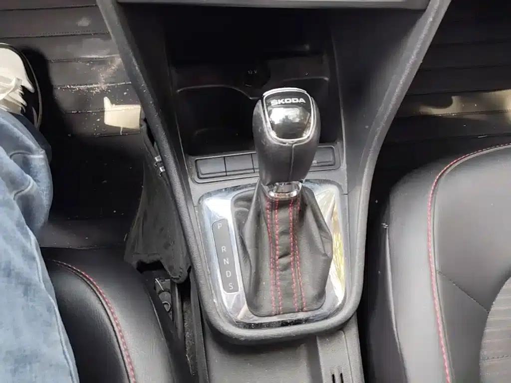 Rapid 2018 1.6L Automatic Sport Edition — миниатюра 21