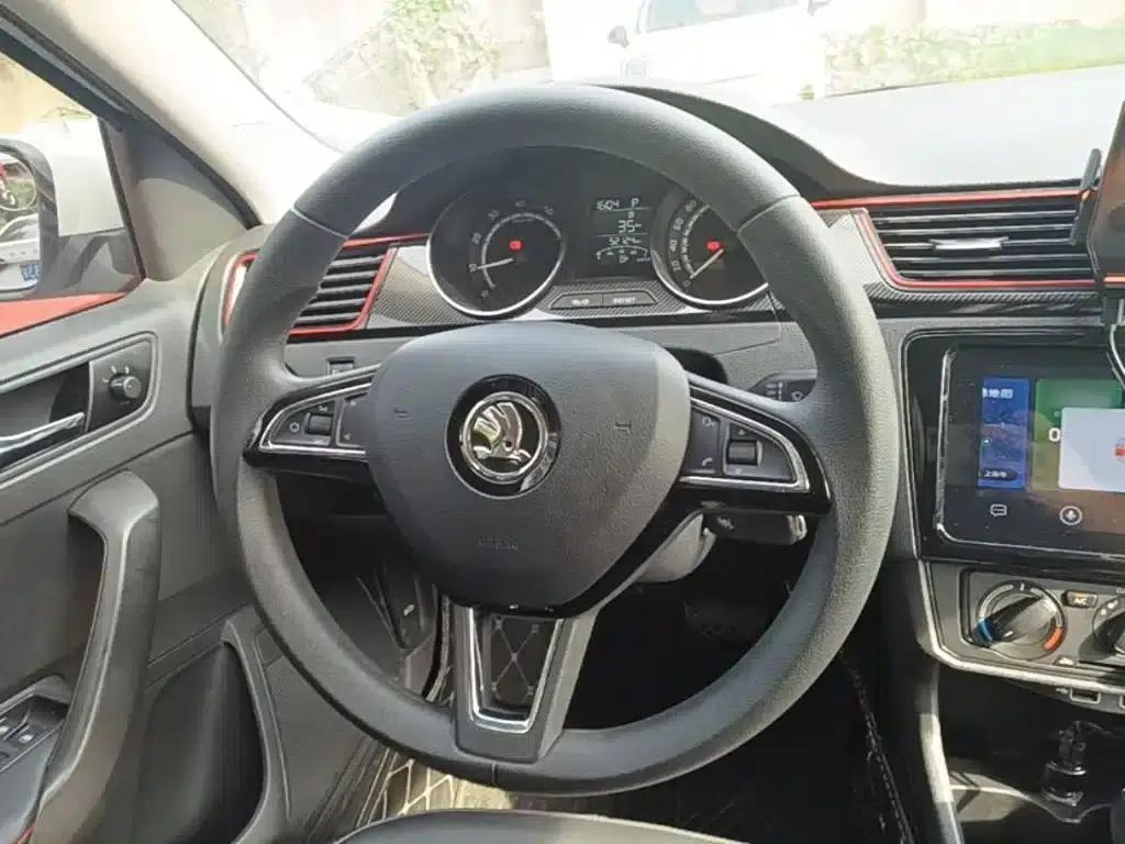 Rapid 2020 1.5L Automatic Comfort Edition — миниатюра 11