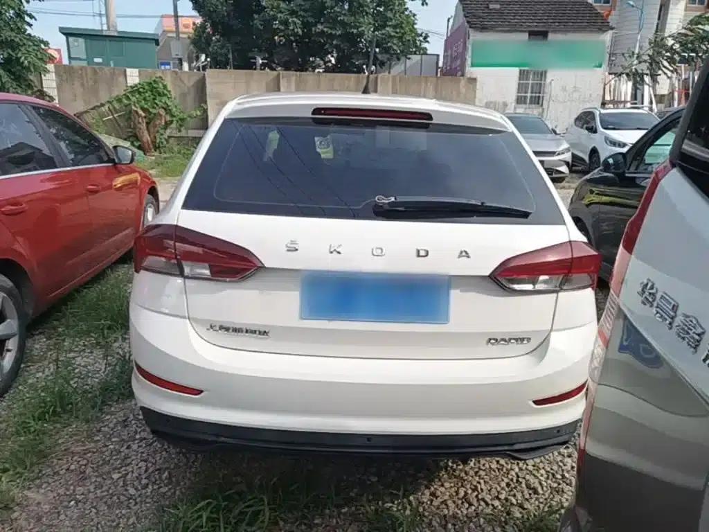 Rapid 2020 1.5L Automatic Comfort Edition — миниатюра 6