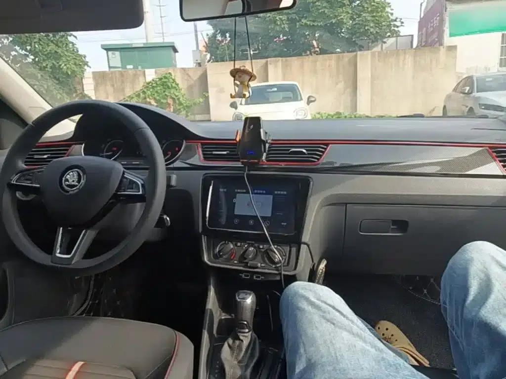 Rapid 2020 1.5L Automatic Comfort Edition — миниатюра 10