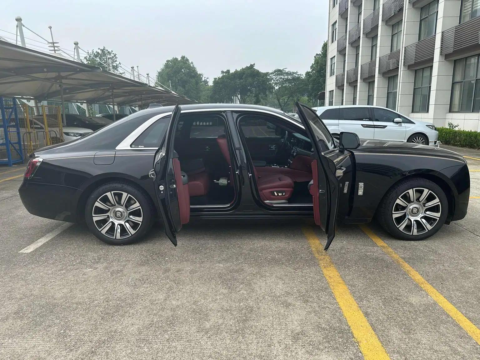 2021 Ghost 6.7T Standard Wheelbase — миниатюра 2