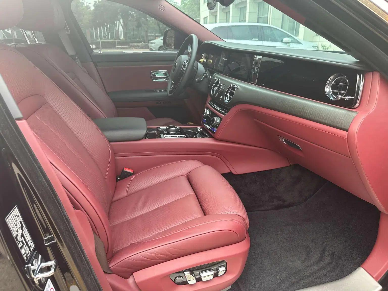 2021 Ghost 6.7T Standard Wheelbase — миниатюра 3