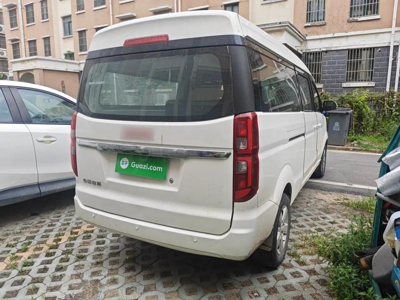Jinbei Gold Hiace 2021 2.0L Passenger Van Travel Lion 6-Seater — миниатюра 6