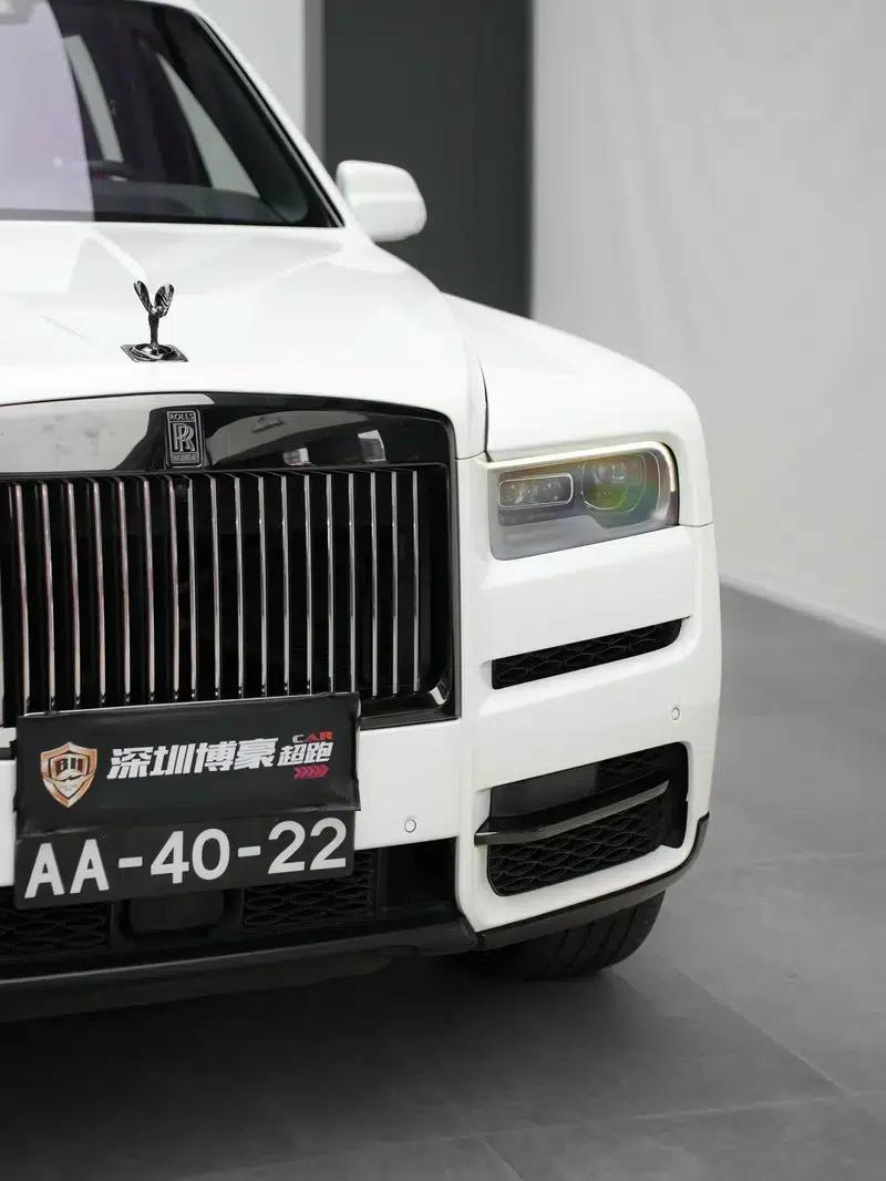 2020 Cullinan Black Badge — миниатюра 13