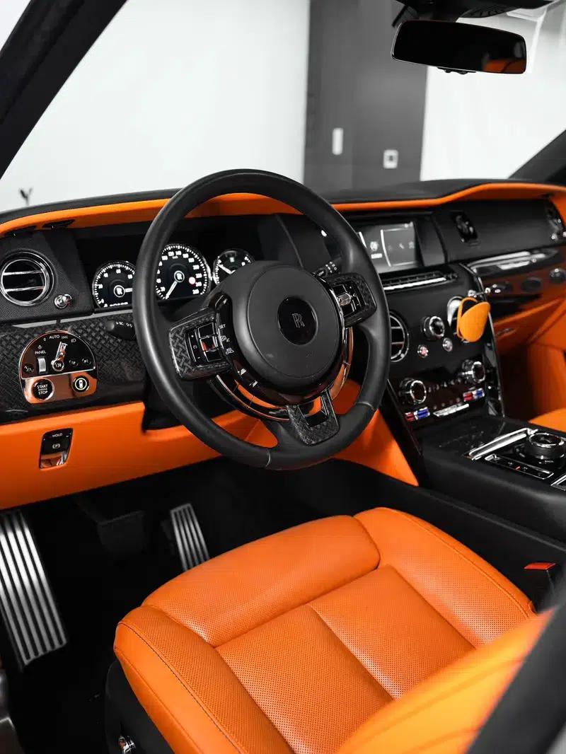 2020 Cullinan Black Badge — миниатюра 18
