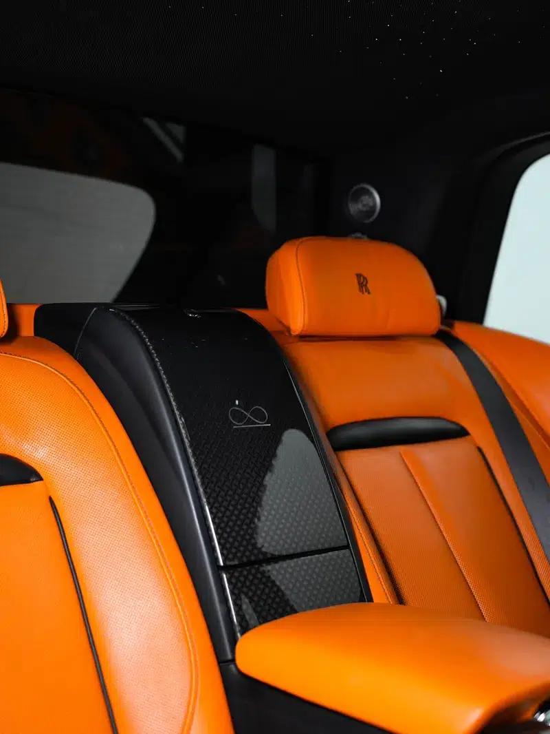 2020 Cullinan Black Badge — миниатюра 28