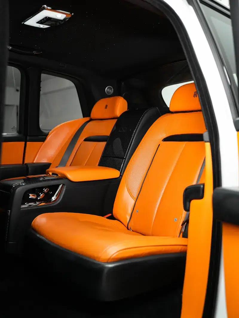 2020 Cullinan Black Badge — миниатюра 31