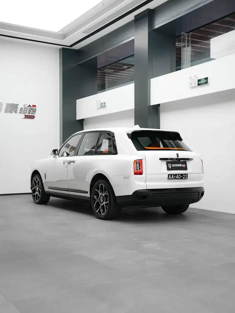 2020 Cullinan Black Badge — миниатюра 5