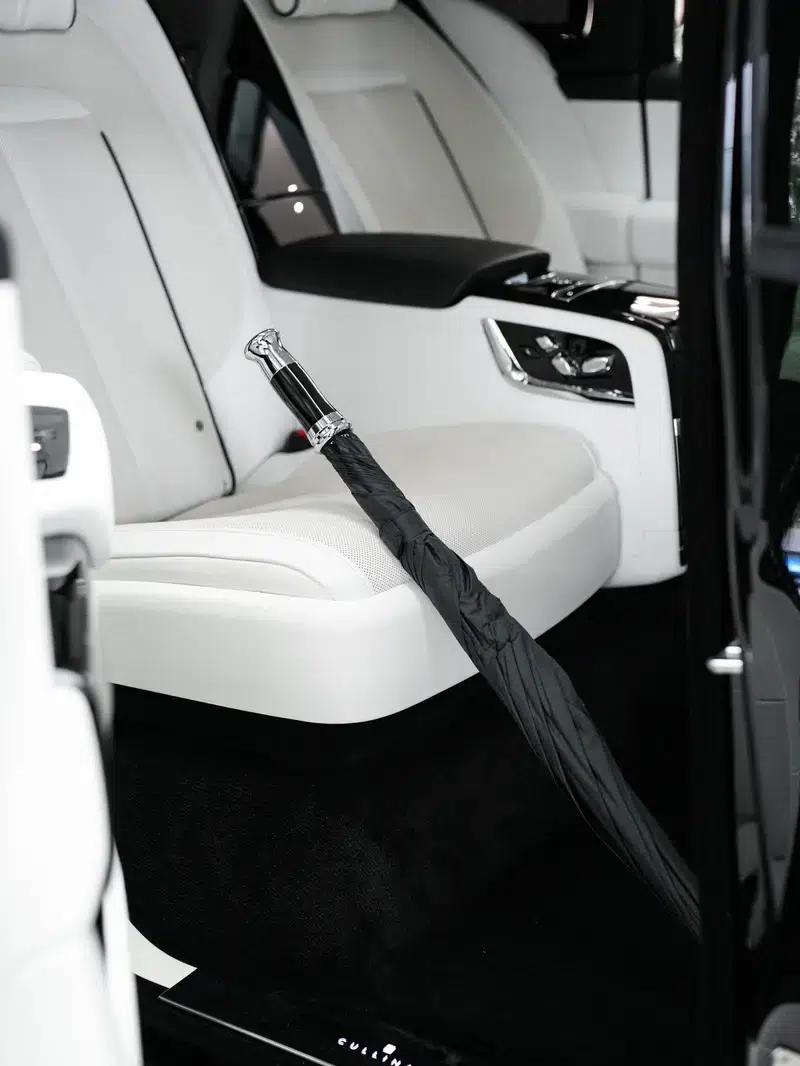 2021 Cullinan 6.7L Automatic 4WD 4-Seater Parallel Import — миниатюра 11